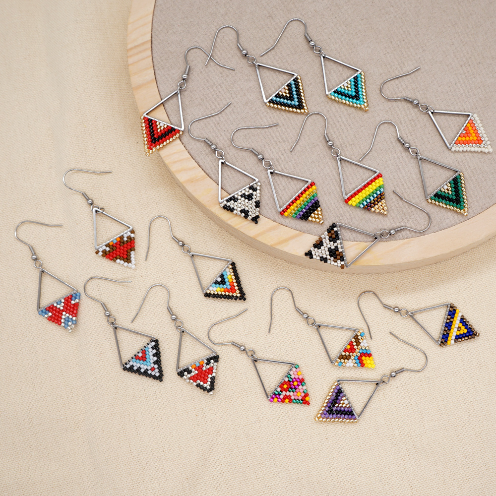Bohemian Retro Ethnic Miyuki Rice Bead Triangle Earrings display picture 2