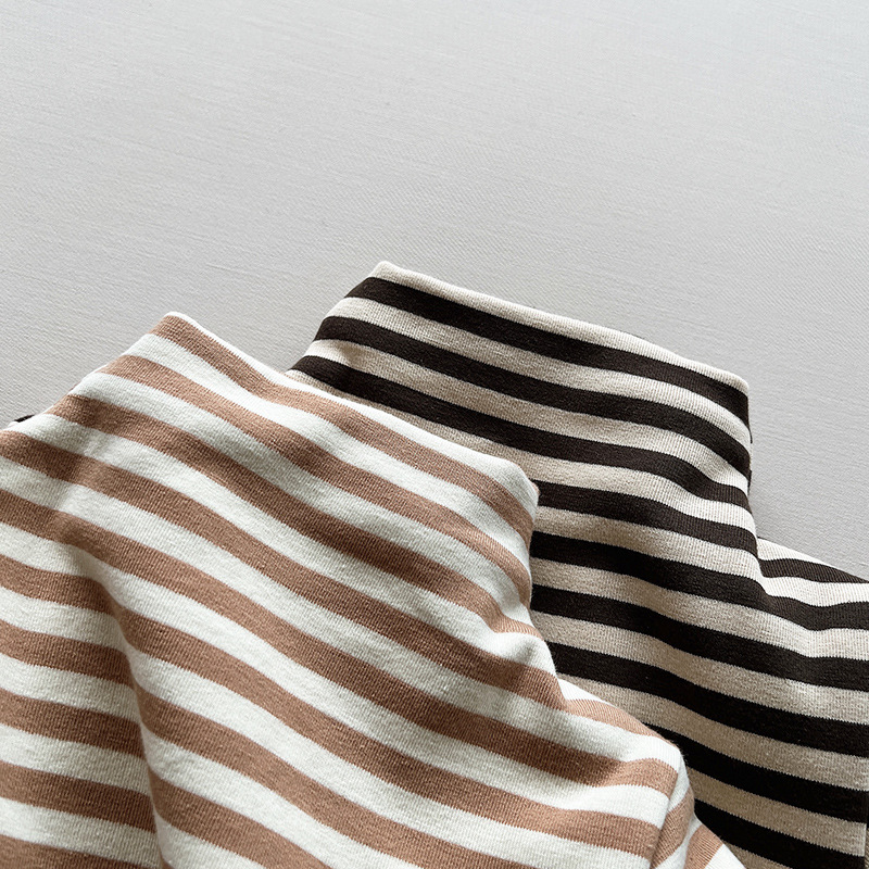 Camiseta térmica infantil de invierno con forro polar a rayas para niños pequeños y niños, nuevo estilo otoño-invierno 2025, top cálido y grueso para niños y niñas, a la moda.