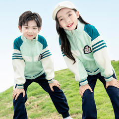 小学生の制服秋の冬の突撃服の3点セットの子供のクラス服の運動服のスーツの幼稚園の服の春秋服