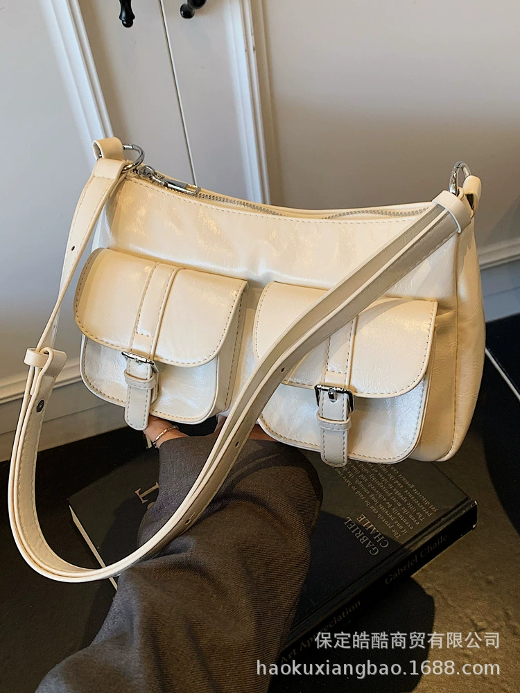 Small capacious shoulder bag, summer retro one-shoulder bag