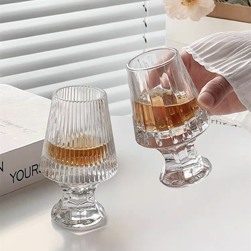 Medieval vintage francés a rayas whisky olor tazas de sake tazas de vidrio de diseño creativo tazas de cerveza pequeñas