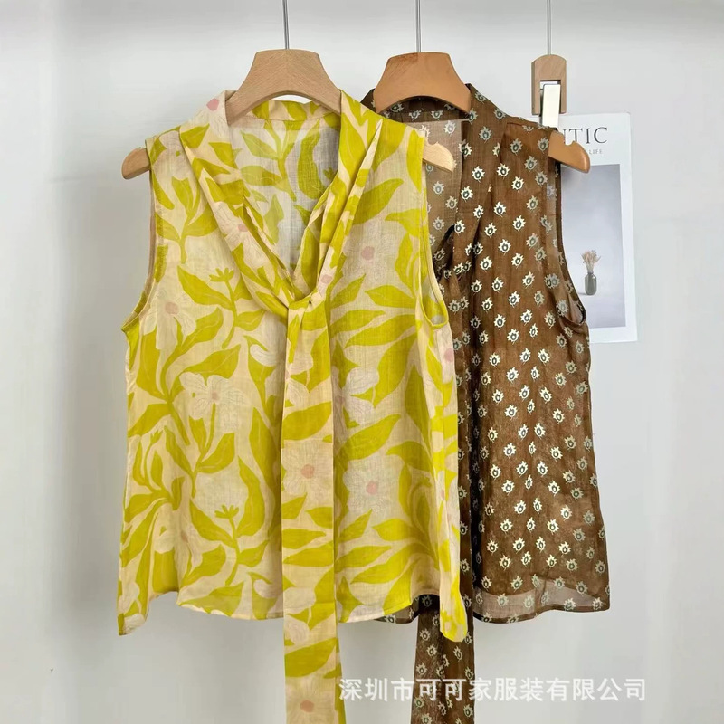 2026 Summer New Style Light Oxygen Retro Style Printed Sleeveless Shirt for Women, Reversible Tie-Neck Youthful Ramie Top 2026 Summer New Style Light Oxygen Retro Style Printed Sleeveless Shirt for Women, Reversible Tie-Neck Youthful Ramie Top