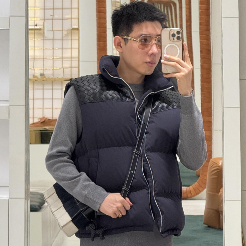 "High-Quality Edition" in Stock: Bv's New Model Sheepskin Woven down Vest Jacket, Unisex
