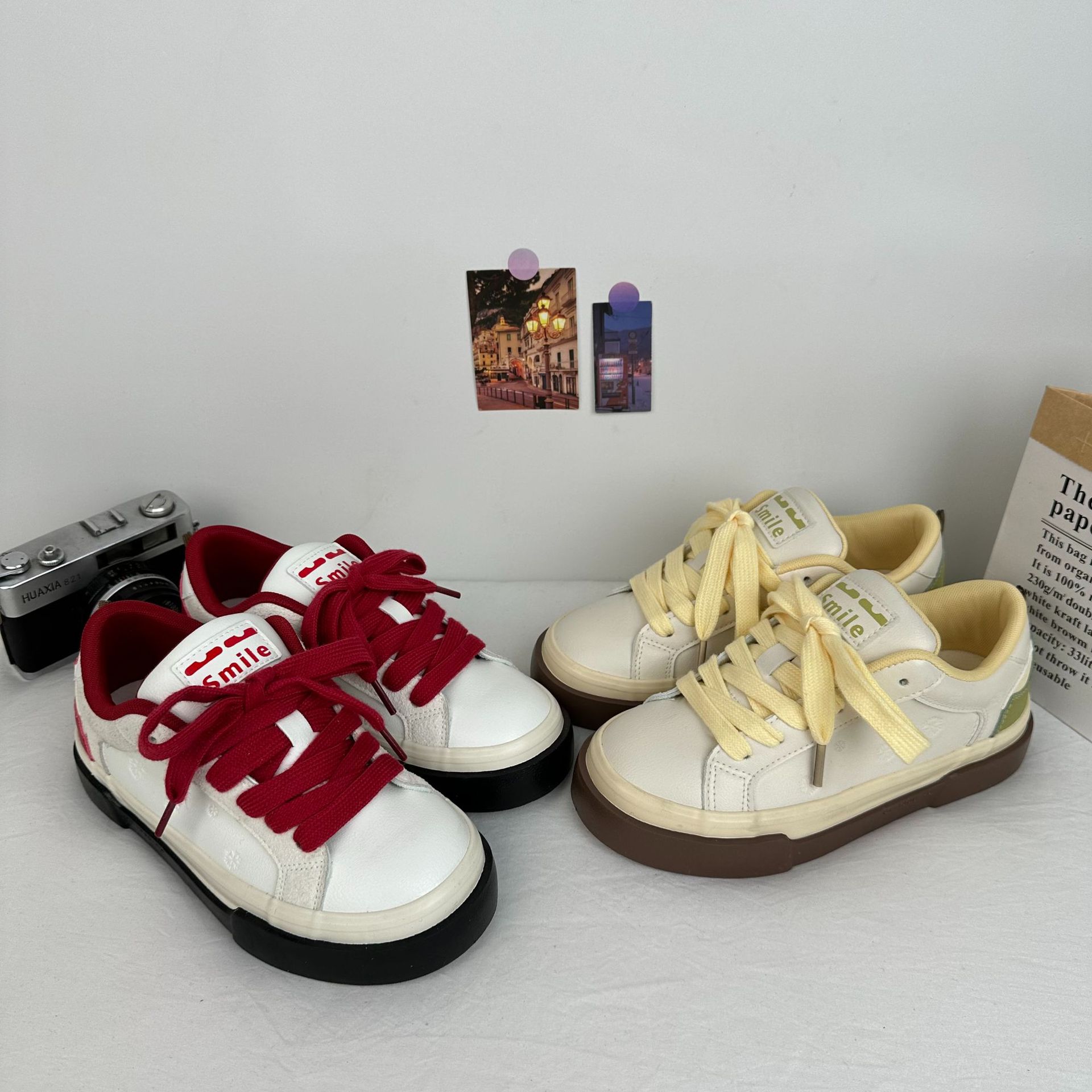 Yuanbo2025 primavera nuevos zapatos de lona de estudiantes mujeres versátiles nichos coreanos zapatos de cuero blanco zapatos image 1