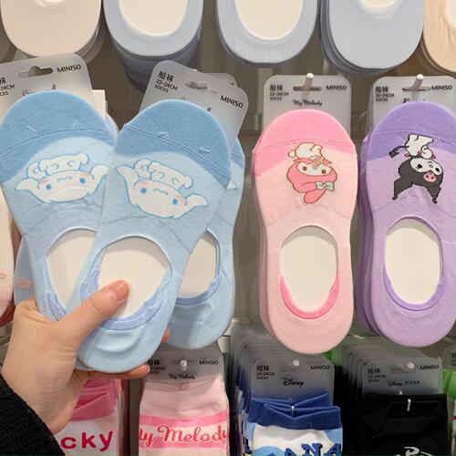 Big-eared dog boat socks for women Korean version sweet Japanese cartoon cute medium tube ins versatile Kuromi cinnamon dog socks
