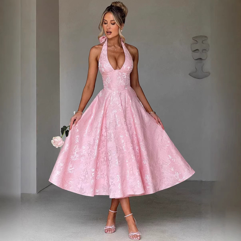 European and American Cross-Border V-Neck Halter Jacquard Dress, High-End Evening Gown, Spring and Summer Style, Sleeveless, Backless, Waist-Cinching Long Dress European and American Cross-Border V-Neck Halter Jacquard Dress, High-End Evening Gown, Spring and Summer Style, Sleeveless, Backless, Waist-Cinching Long Dress
