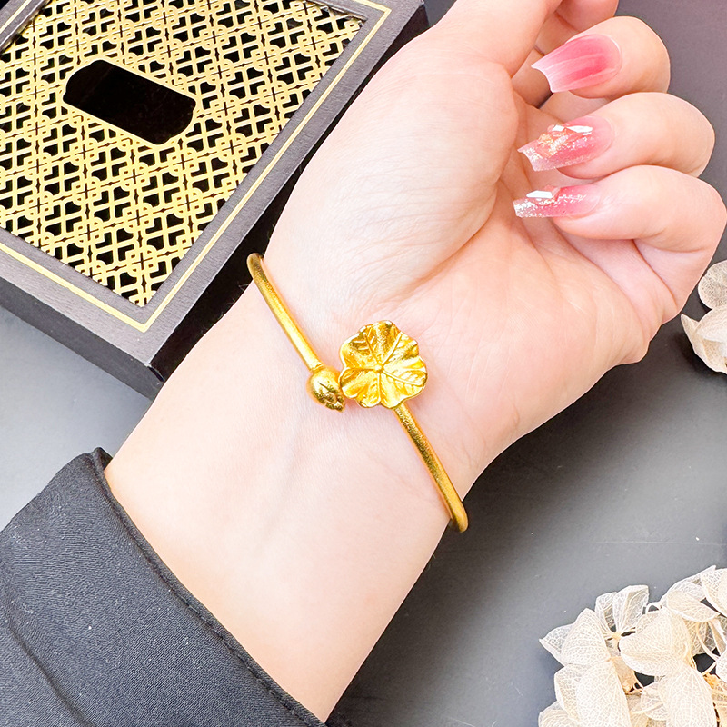 Vietnam arena oro Lotus pulsera Lotus hombres y mujeres de la moda nacional de cobre chapado en oro todo partido protección de color suministro de fábrica Yiwu venta al por mayor
