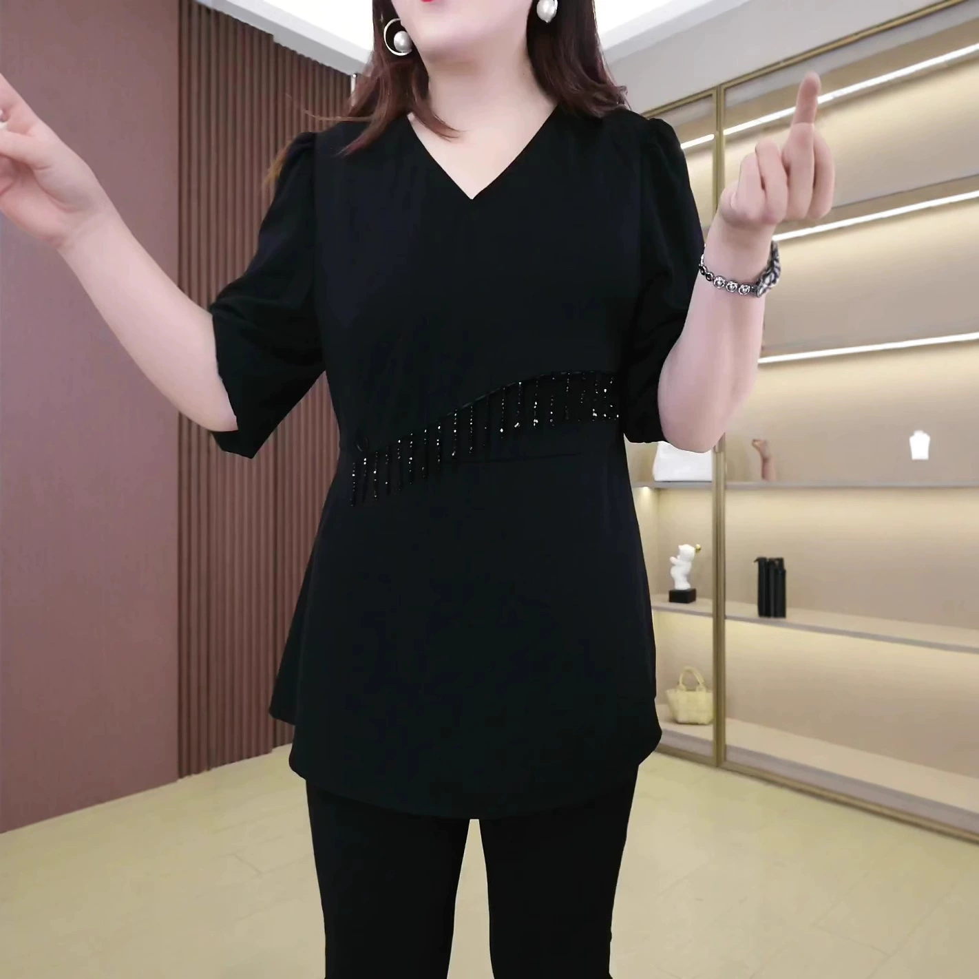 2025 новая мода с бахромой, дикая легкая роскошь, способная шифоновая рубашка, толстая мама на рабочем месте, толстая женская одежда большого размера MM