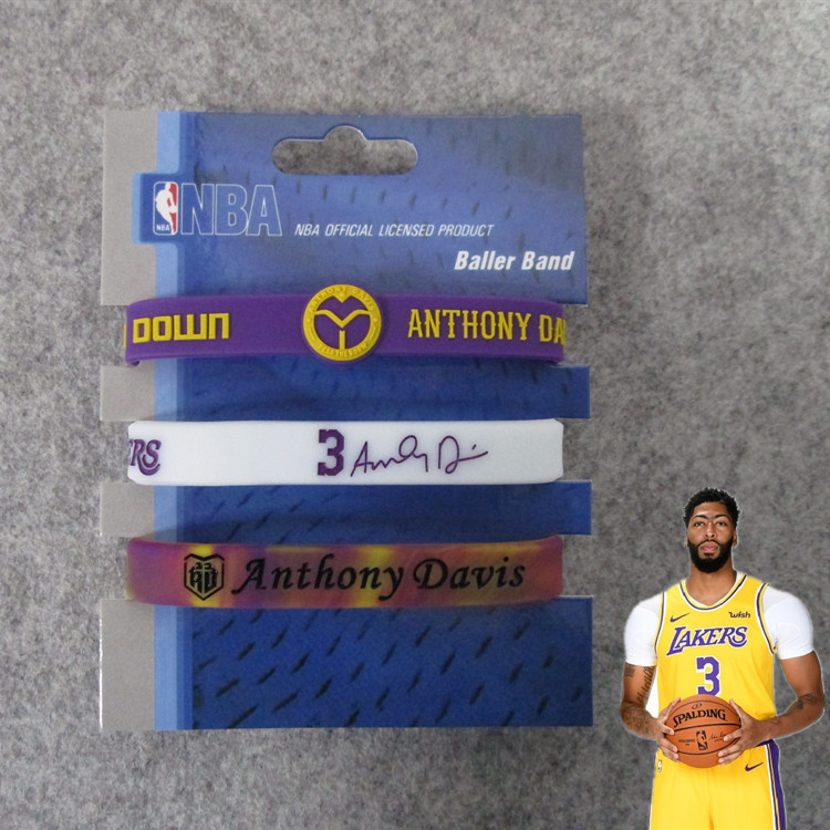 Estrella de baloncesto Kobe James Owen Currillos firma ajustable pulsera mixta blanca de tres piezas para fanáticos