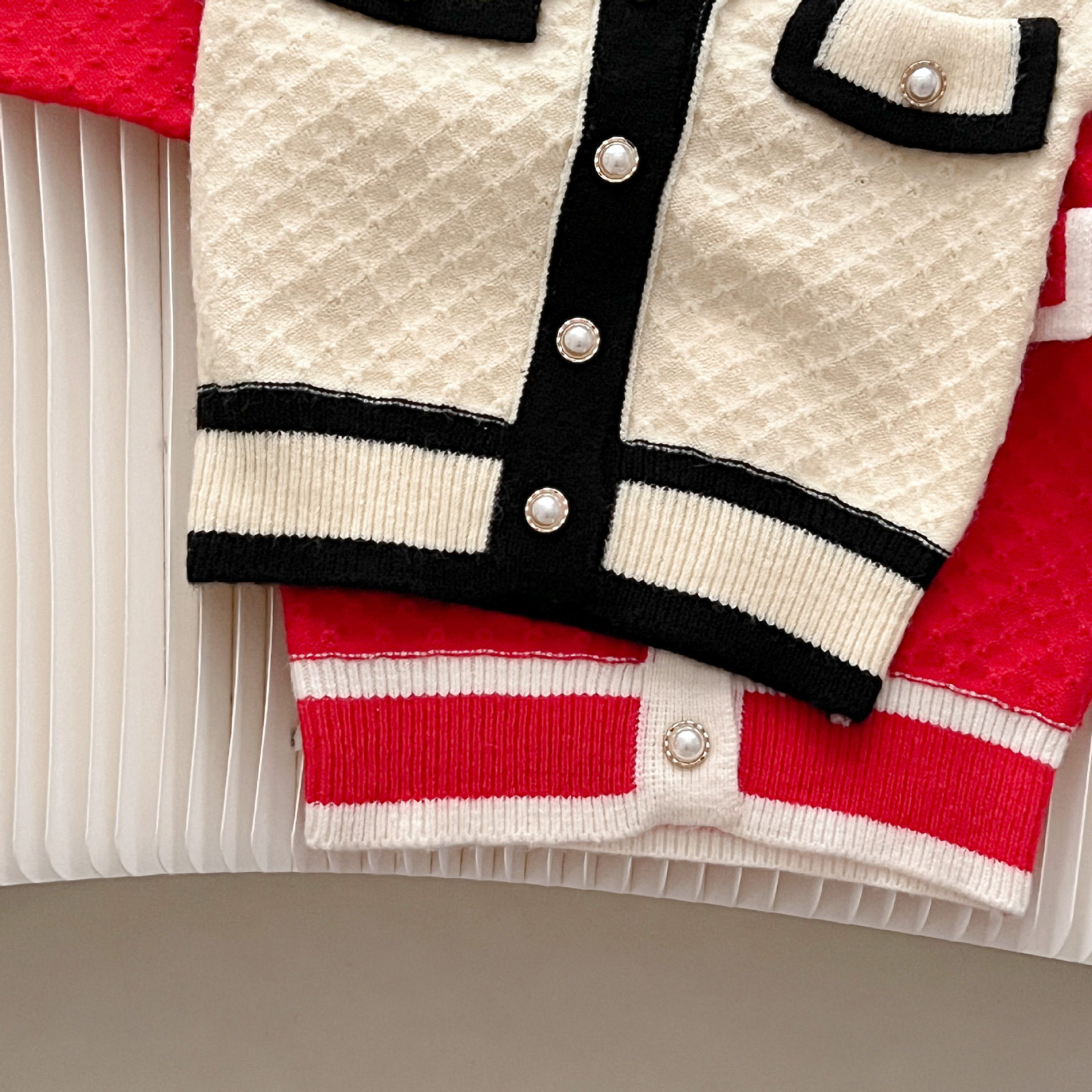 JINYONG Girls' Korean Edition Autumn Fashionable Small Fragrance Sweater Cardigan Flare Pants Knitted Two Piece Set_voghion.com