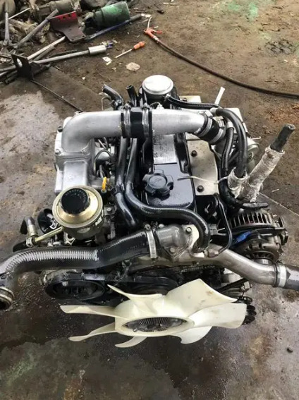 Complete Japanese Nissan Pickup QD32 turbo diesel engine, QD32 engine, used diesel engine