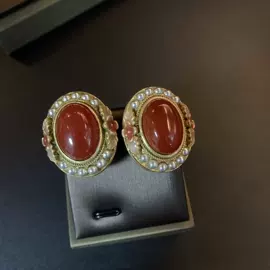 耳钉;首饰套装;项链