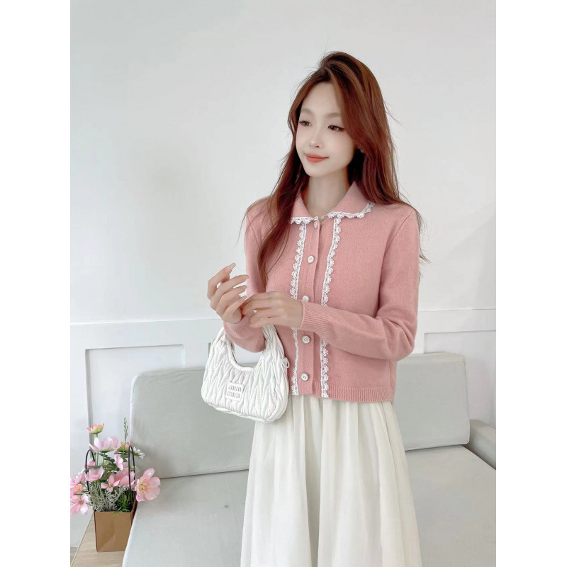 韩版鱼兔子的兔子娃娃领上衣女甜美风秋冬新款单排扣蕾丝拼接毛衣|undefined