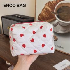 国境を越えた新しい化粧品バッグインスタイル赤小さな愛ファッションポータブル収納袋小さな新鮮なかわいい化粧品袋