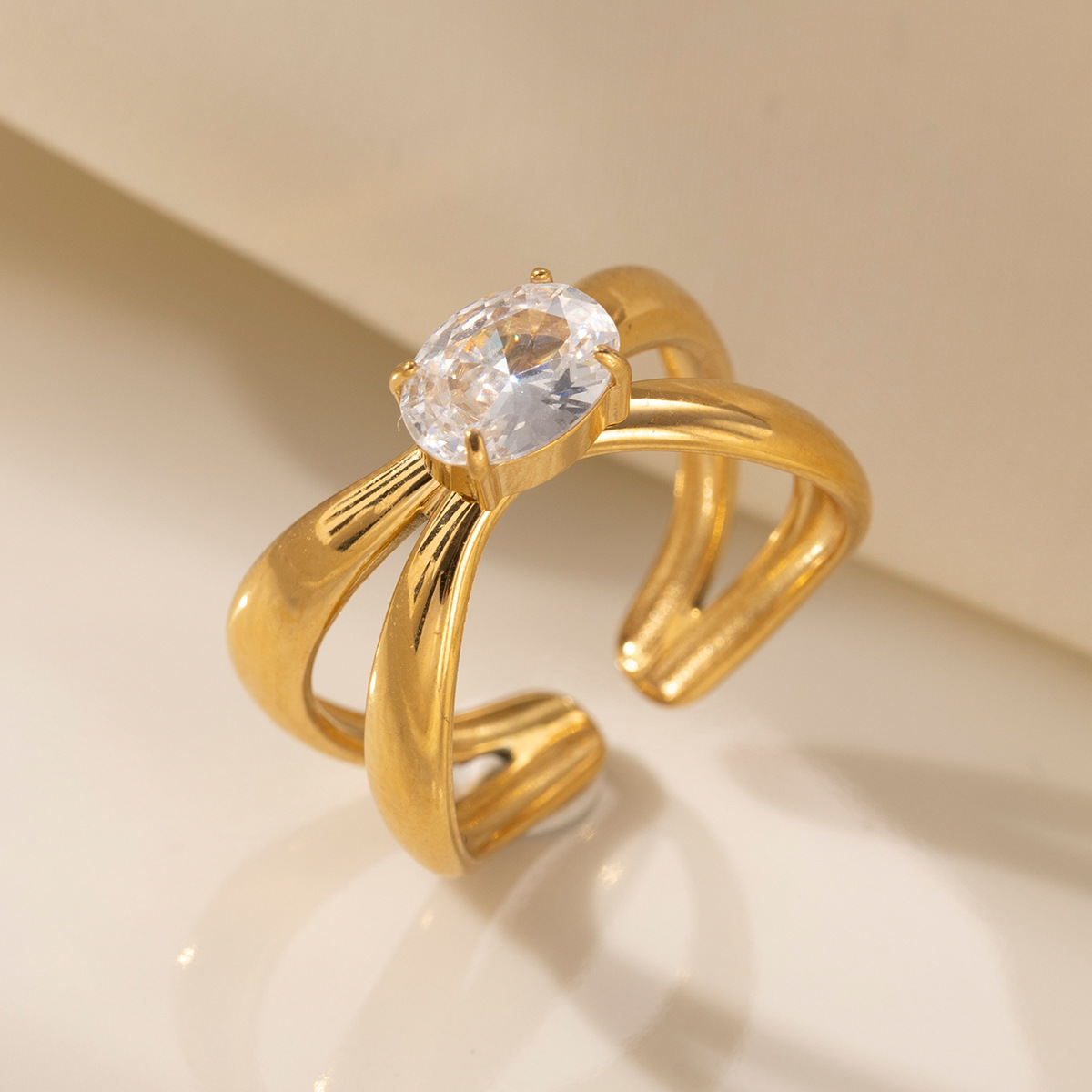 Anillo de acero inoxidable de la UE y los Estados Unidos de la mujer no se desvanece, anillo de titanio de nicho, joyas de mano de alta calidad