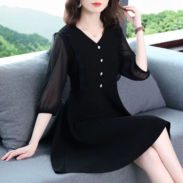 Fat Girl 2026 Spring/Summer New Fashionable Plus Size Women's Clothing Age-Reducing Black Chiffon V-Neck Dress