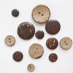 圓形平面椰子紐扣 原色椰子扣 （四眼/兩眼）木頭扣 床具用品配件