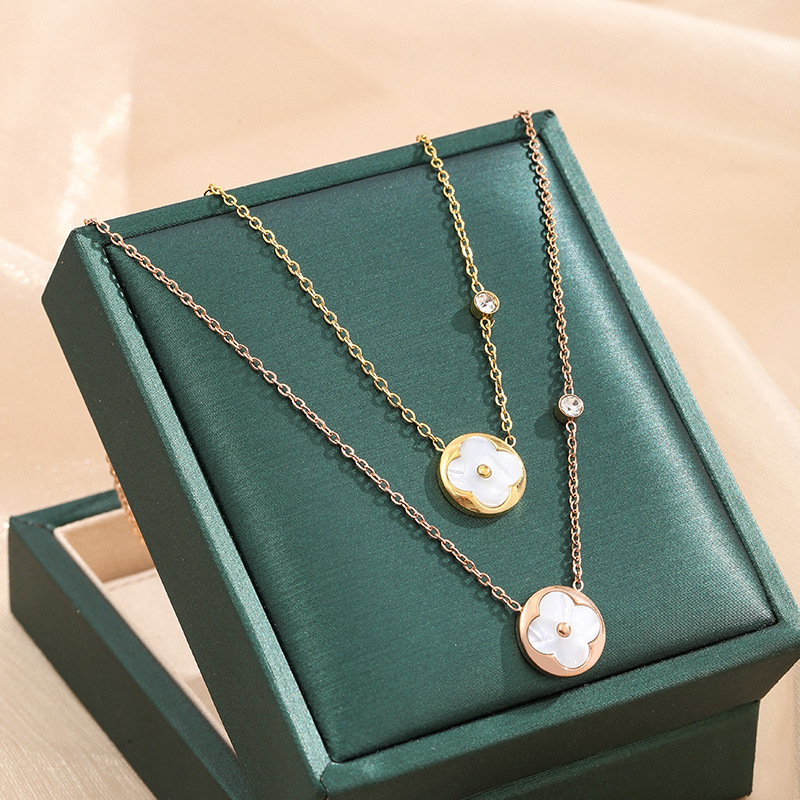 Elegant Four Leaf Clover Titanium Steel Plating Shell Pendant Necklace