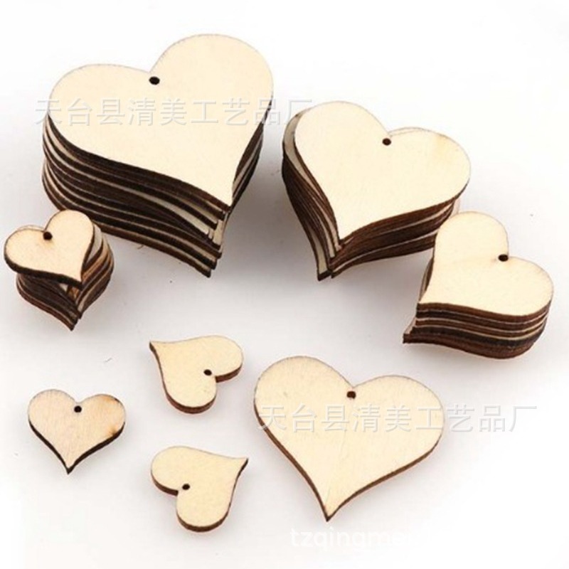 Pétalos perforados, botones de madera de amor, pétalos perforados, piezas de madera decorativas en forma de corazón
