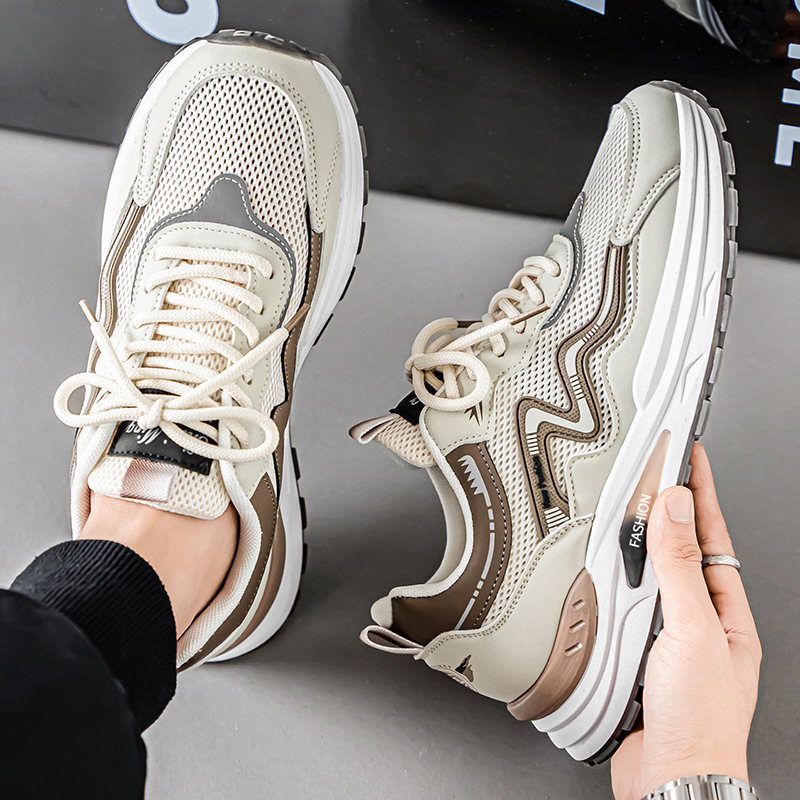 Zapatos para hombre, sandalias transpirables de nuevo estilo para invierno, modernas y versátiles, zapatos de malla hueca para jóvenes, zapatillas deportivas casuales de suela blanda antideslizantes.