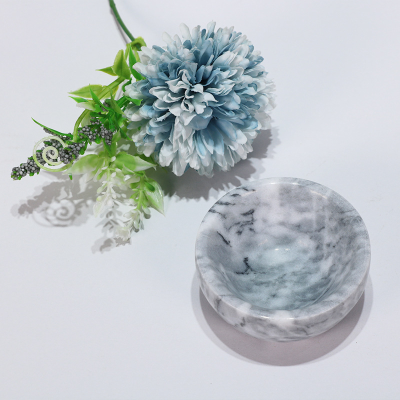 ����ֱ������ʯ��ζ���Ӽ��ô׵����͵�պ�ϵ������ԼС�˵�ζ��