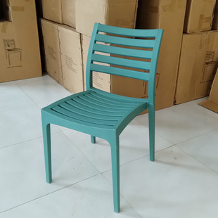 �Ӻ�PP��������һ�w����ע���z���ΌWУ��Ӗ�ΈD���^���Ź���