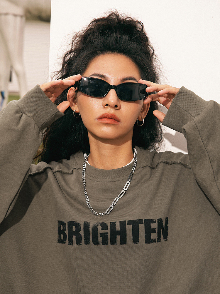 Sudadera estilo americano con estampado de letras rotas, versión primavera, corte holgado, diseño vintage con bordes deshilachados, chaqueta de marca moderna para parejas q