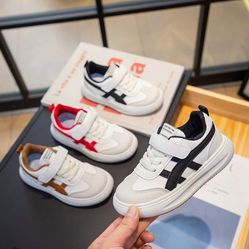 Неограниченная 4-летняя повседневная обувь ПУ нейтральная весна и осень резиновые нескользящие кроссовки