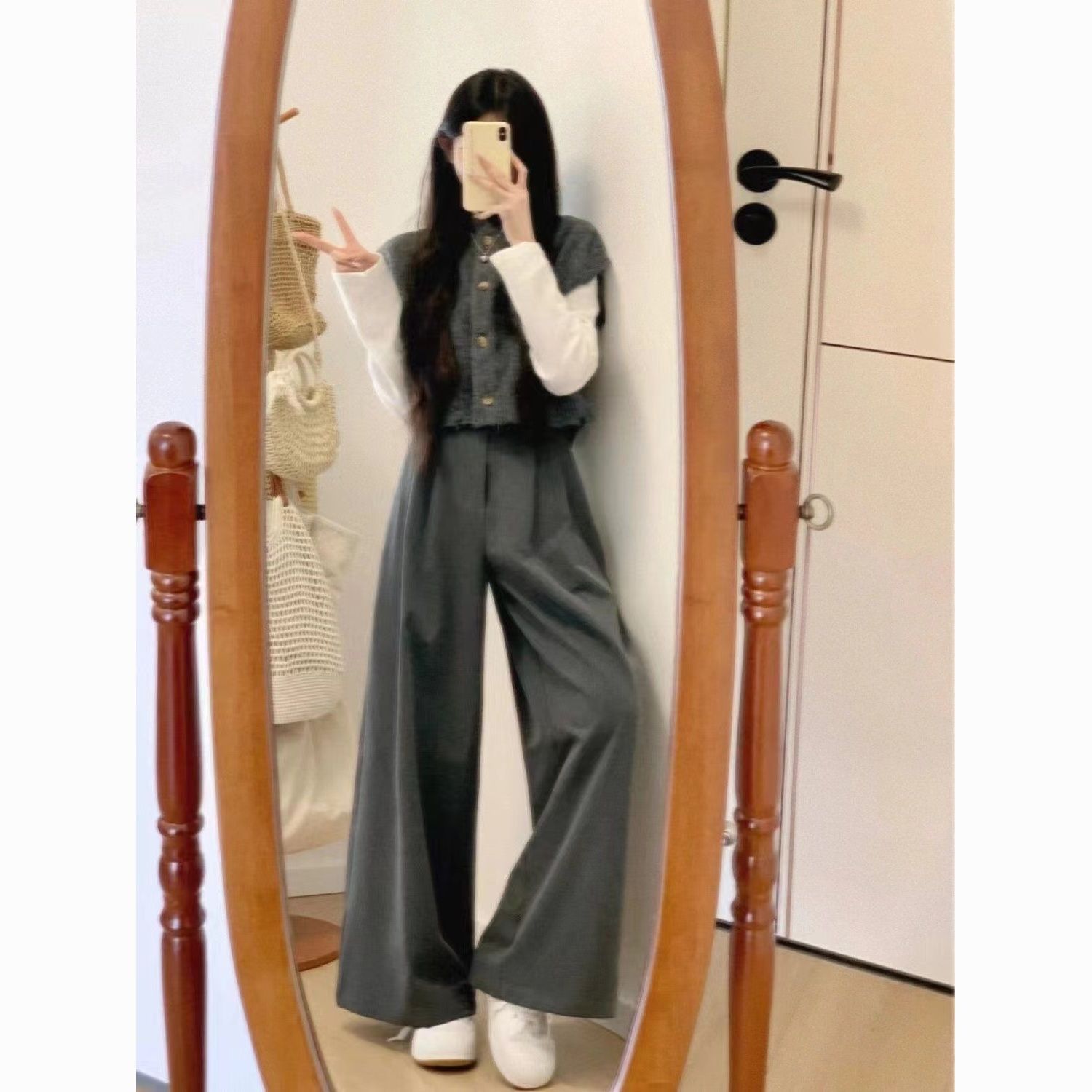 Suit Women's Spring New Style Knitted Vest High Waist Slimming Wide Leg Pants Three-Piece Set