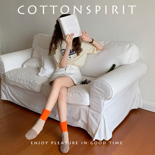Japanese-style mixed color contrasting color thick line mid-tube socks female couple ins trendy retro internet celebrity sports versatile pile socks