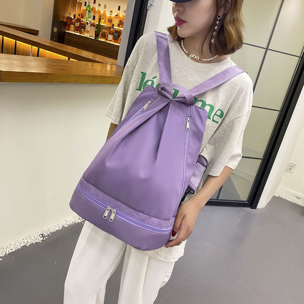 Backpack wet and dry separation for gym