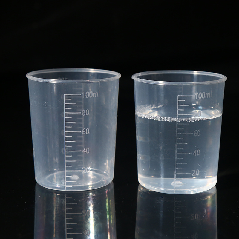 批发 100ml塑料量杯 100毫升量杯 带刻度杯 实验pp塑料杯舀米量筒