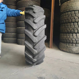 15.5/80-24 Two-end Busy Tire Telescopic Forklift Herrickway Pattern Nylon Vacuum Engineering Machinery Tire