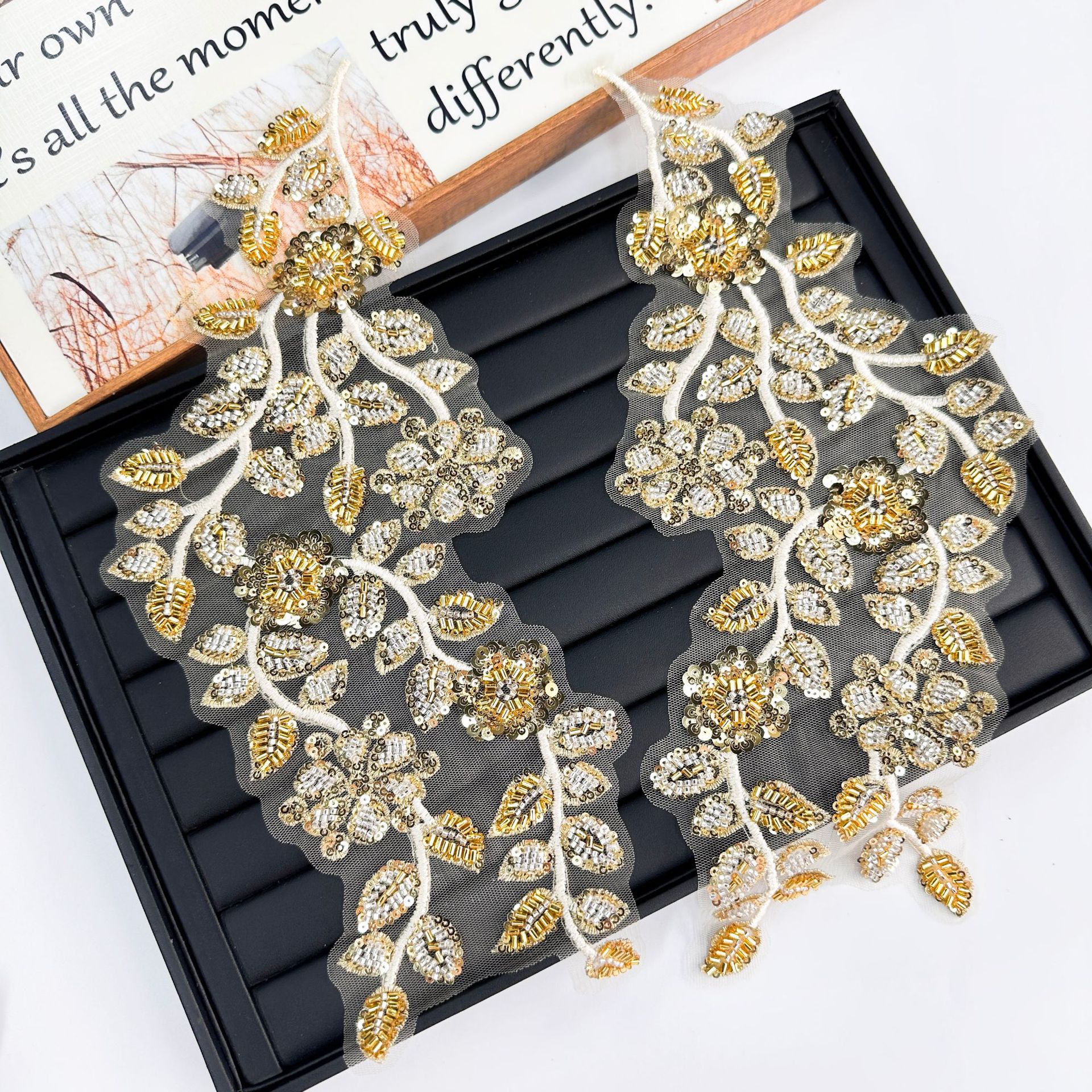 Europa retro bordado de perlas parches de cuello sequillas tubo de perlas encaje bordado accesorios de ropa de hojas decoración de alta calidad