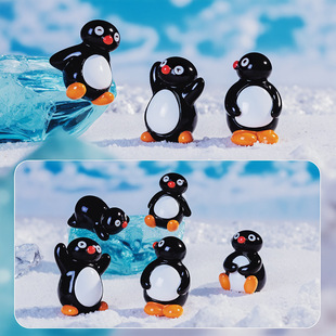 Cross-border Hot Sale Cartoon Real Color Penguin Resin DIY Crafts Small Accessories Desktop Decorations Car Ornaments
