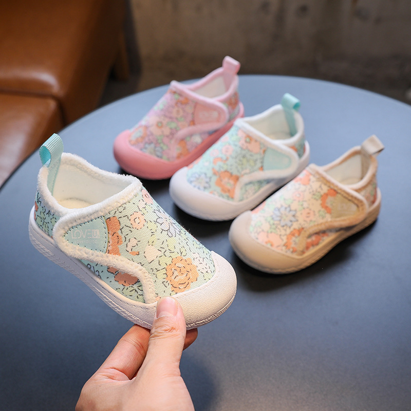 Baby Shoes Spring & Fall 2025 New Kidsren's Indoor Shoes for Men and Women, Toddlers' Kindergarten Shoes, Little Girls' Soft-Soled Princess Shoes