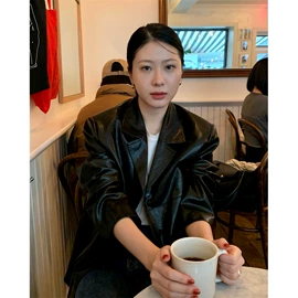 连衣裙;女式T恤;女式针织衫