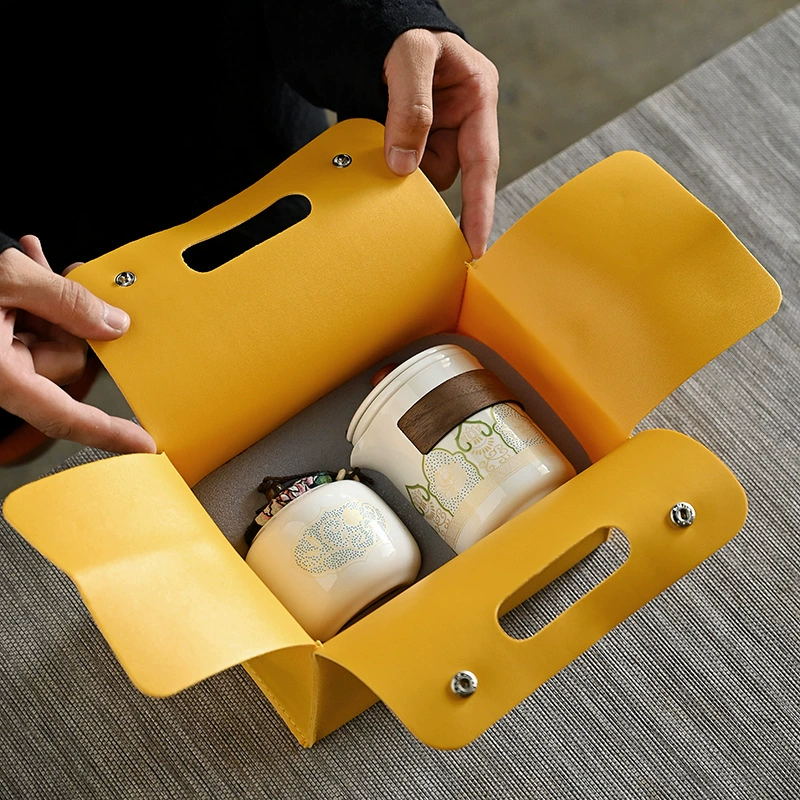 Практические мероприятия компании сопровождаются подарками от руки