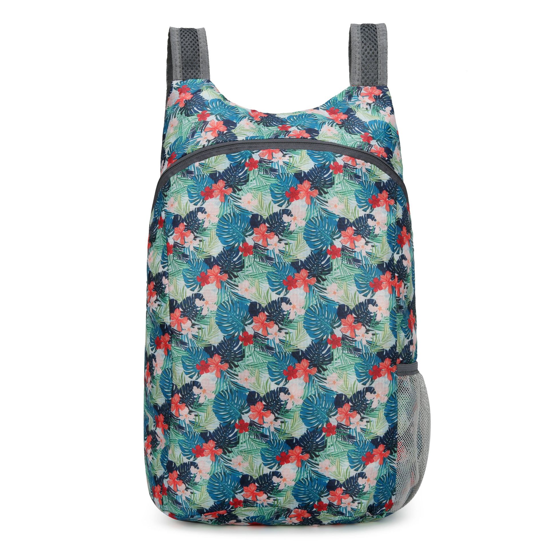 작은 붉은 꽃 600개