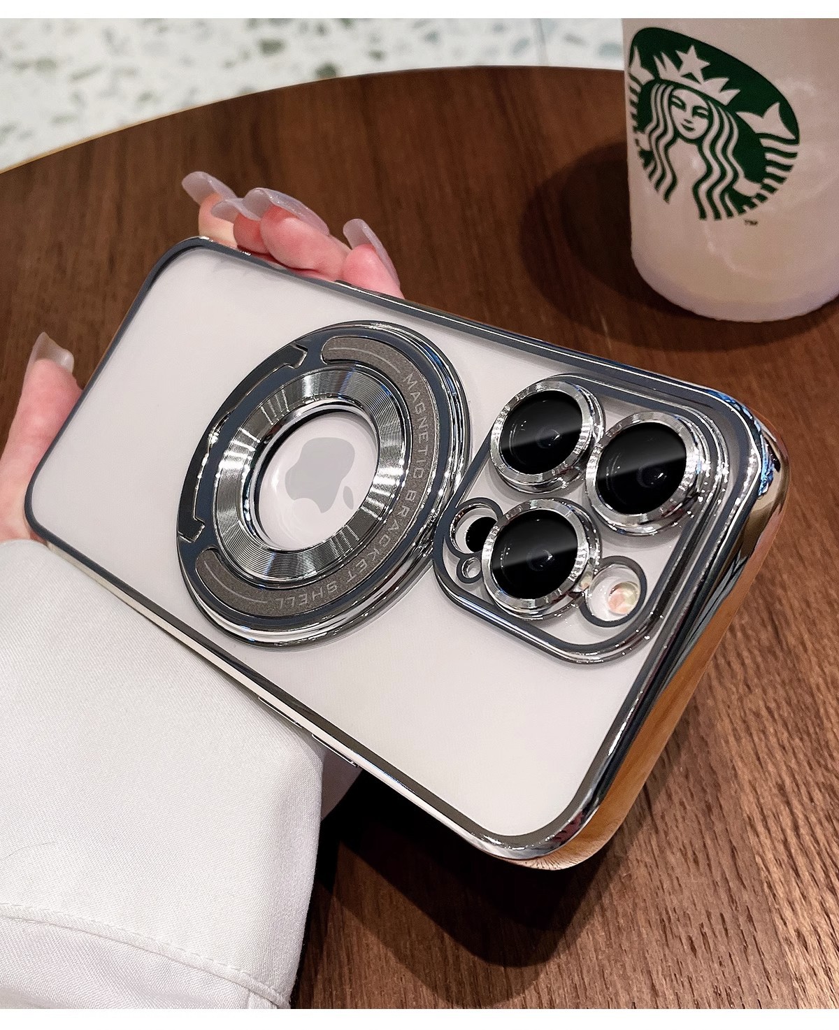 Görünmez braketli Apple 16 cep telefonu kılıfı, iPhone 15 için uygun manyetik emişli, lens filmi ve 14 ProMax koruyucu kapaklı.