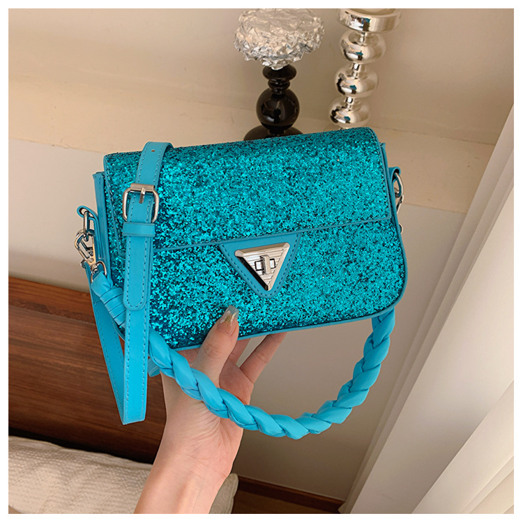 Women's Medium Sequin Solid Color Streetwear Sequins Magnetic Buckle Crossbody Bag display picture 10