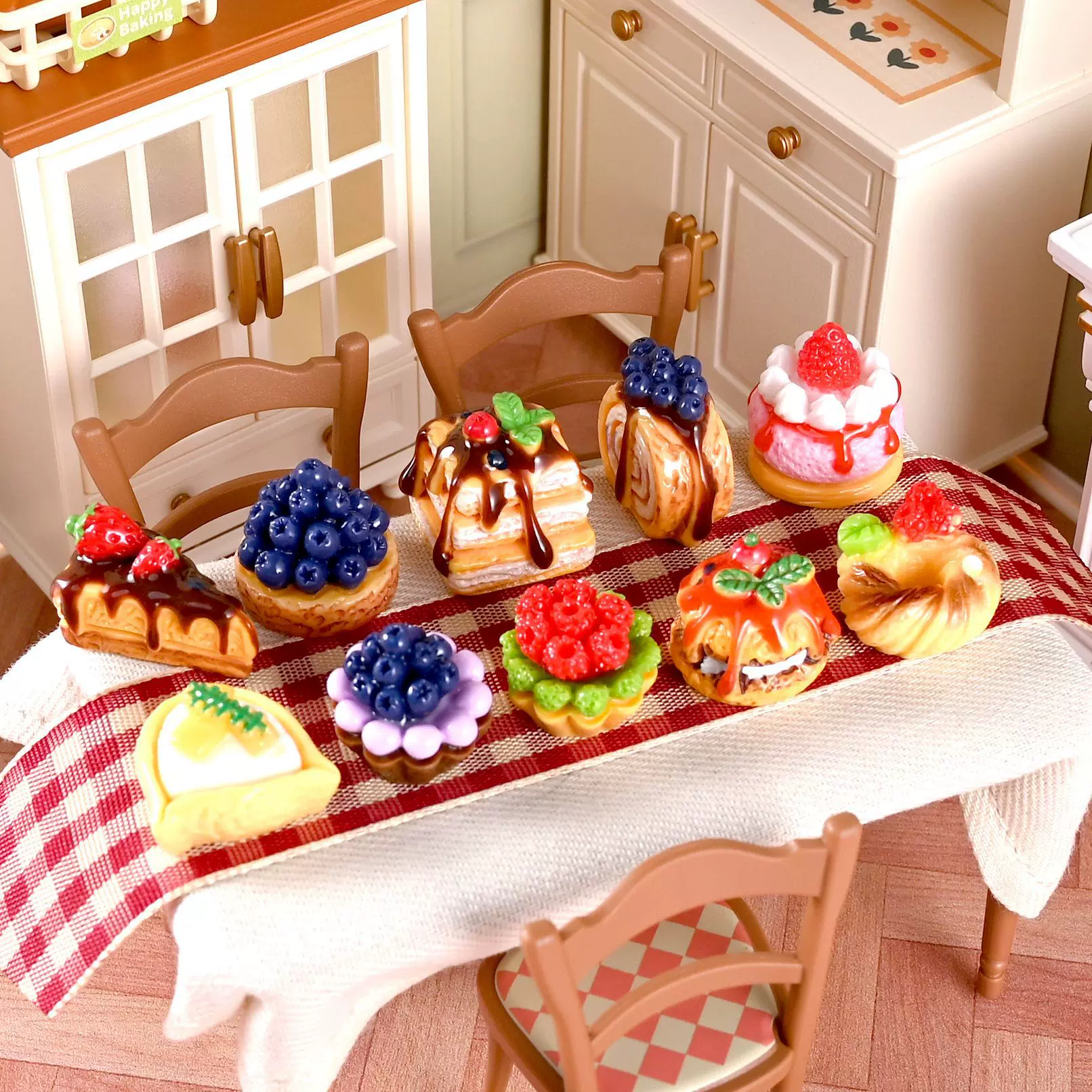 跨境直供微缩树脂食玩蛋糕娃娃屋厨房摆件 过家家玩具diy饰品配件