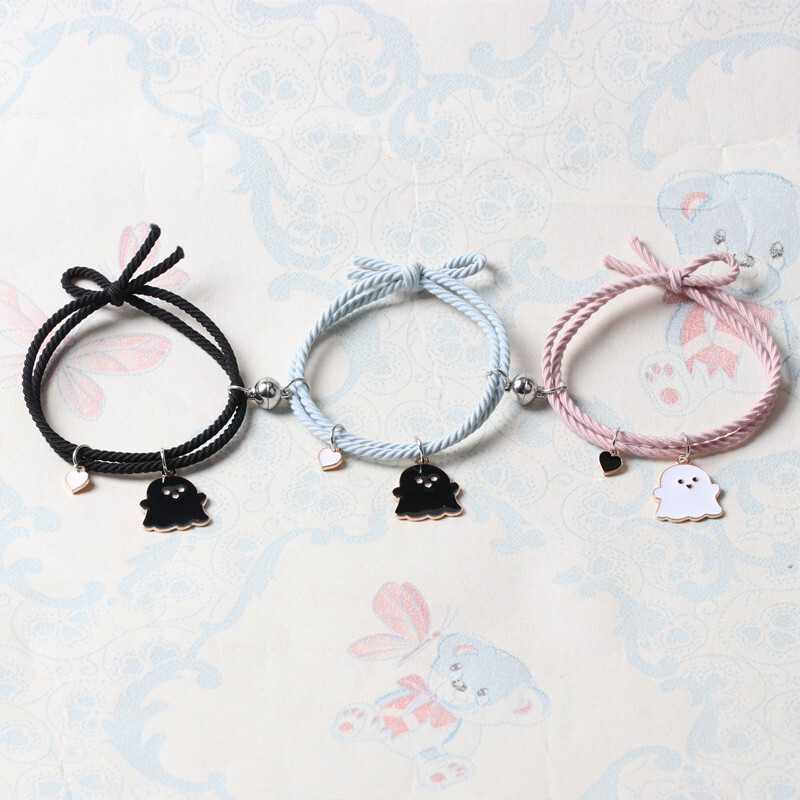Three-Person Magnetic Black and White Ghost Bestie Bracelet Couple Attracts Small Rubber Band to Give Boyfriend Valentine's Day Gift Korean Version