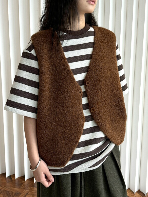 Xuman Early Spring New Japanese Style Retro Wool V Neck Cardigan Vest Fluffy and Sexy Layered Slimming Look Top for Women Xuman Early Spring New Japanese Style Retro Wool V Neck Cardigan Vest Fluffy and Sexy Layered Slimming Look Top for Women