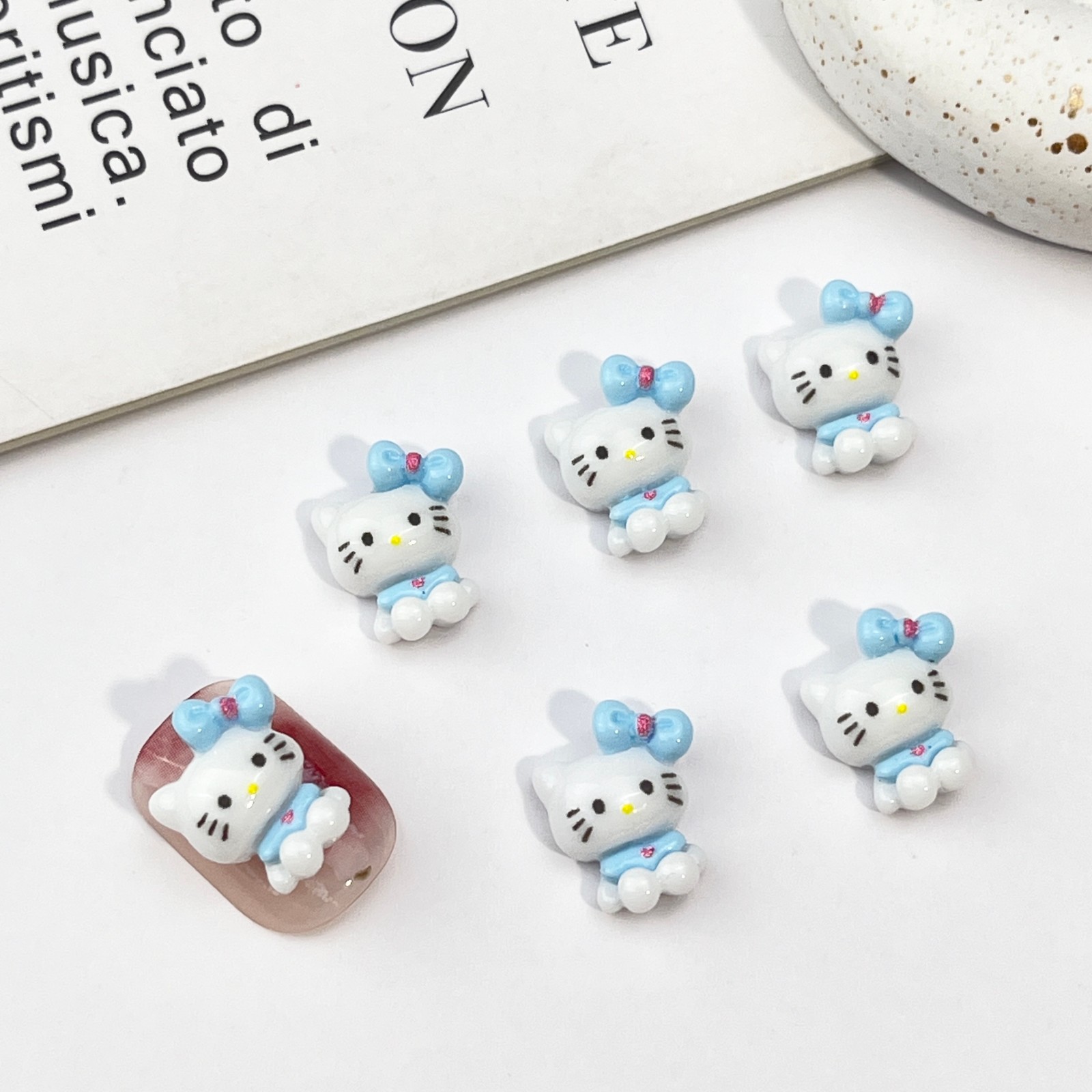 331202 블루 화이트