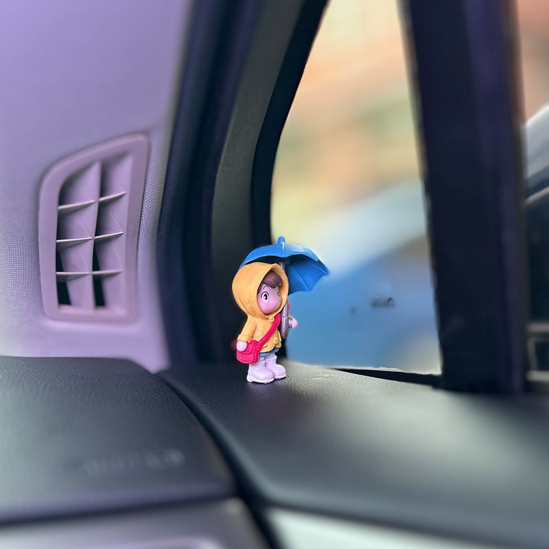 Lindo paraguas de dibujos animados niña consola central de coche adornos junto a la ventana decoración de muñeca de coche mini coche creativo
