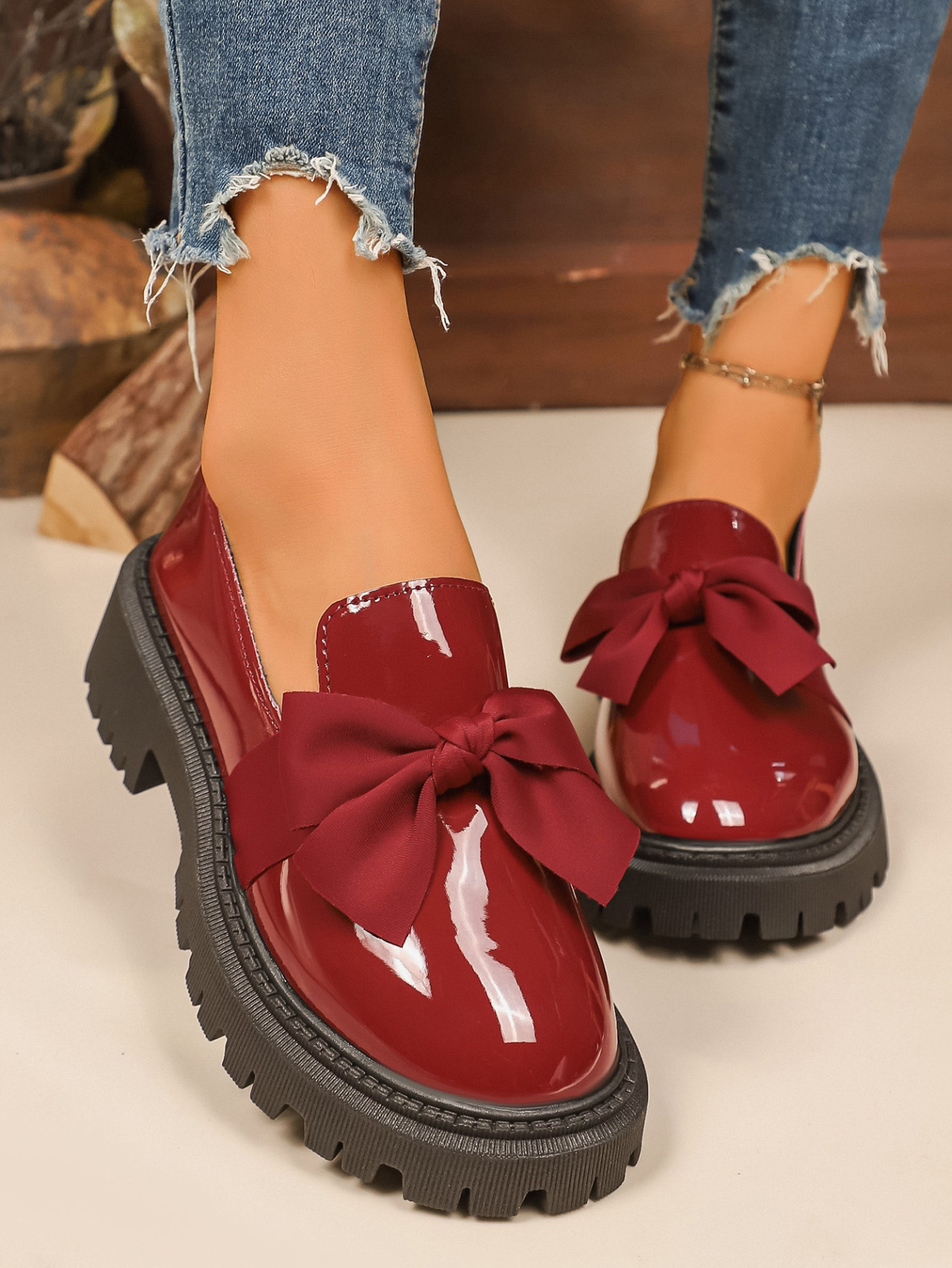 Women's Lus Size Bow Low Top Single Shoes Slip-On Leather Thick Soled Autumn New Style Size 43_vogvips.com