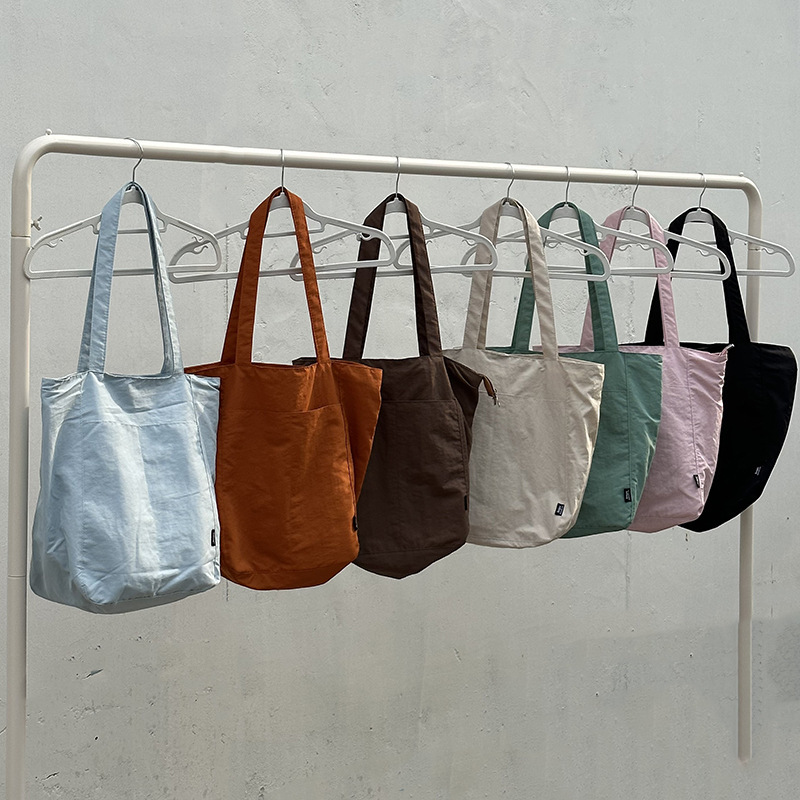 Japanese-style Aesthetic and Western-style Personalized Casual Shoulder Cloth Bag Female Student Class Handbag Niche Commuter Tote Big Bag