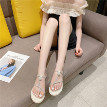 2025 verano nuevo estilo sandalias de moda zapatos planos con chanclas sandalias y zapatillas casuales de color sólido fuera de la playa