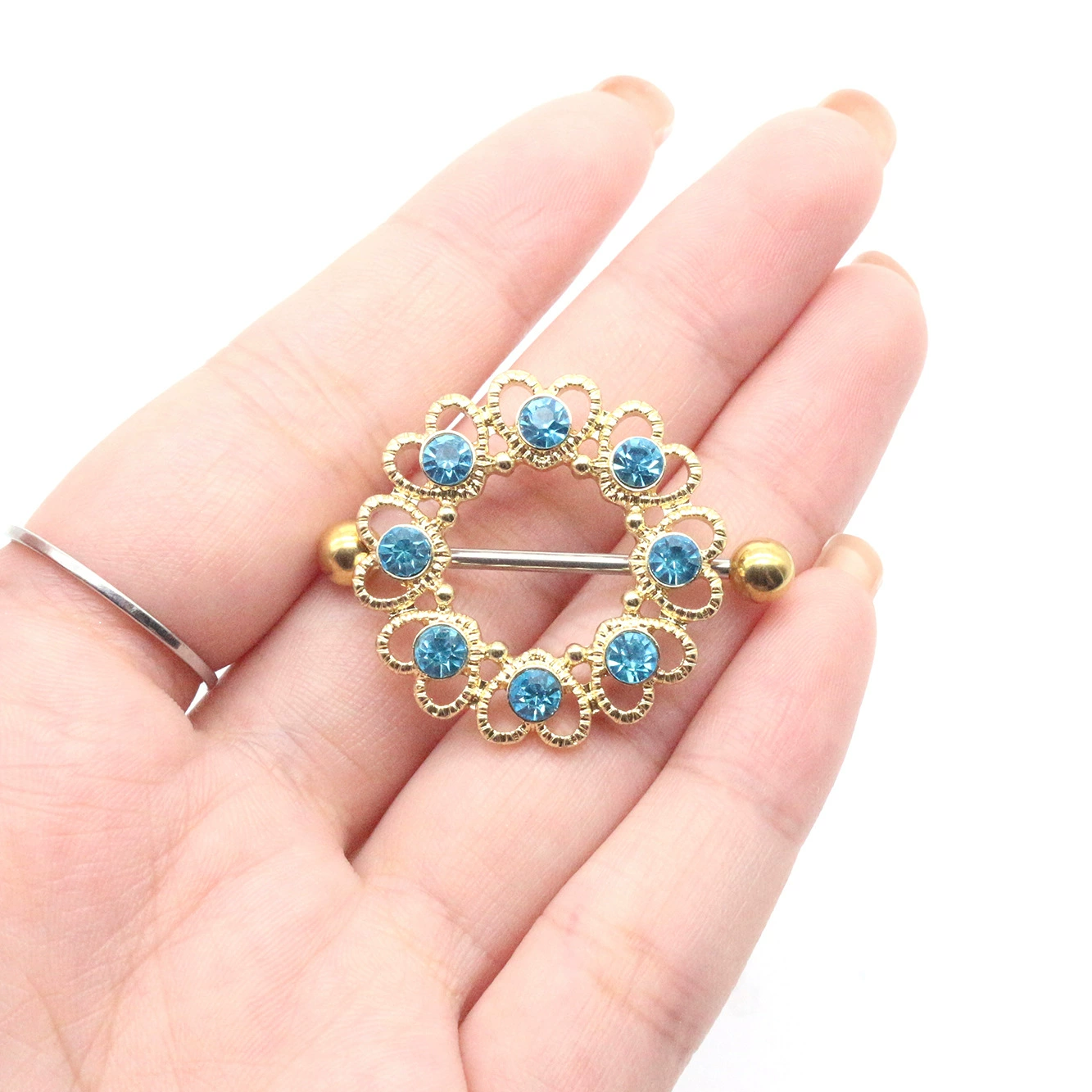 Golden physiological piercing heart shaped, European style